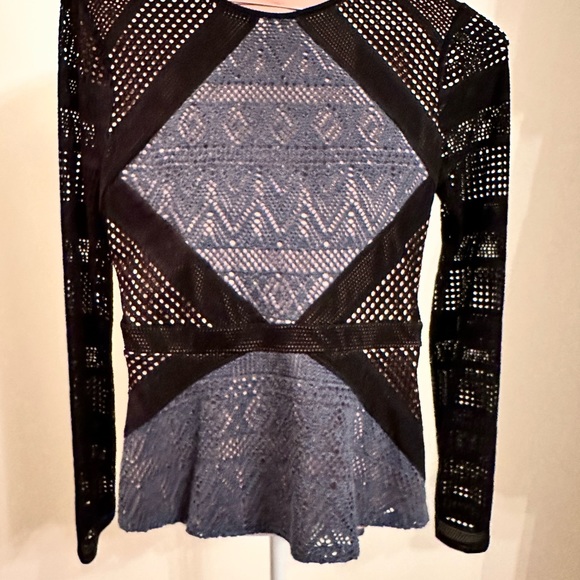 BCBGMAXAZRIA / Maira Peplum Top / Sz L - Picture 3 of 4